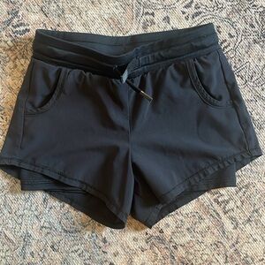 All in motion shorts